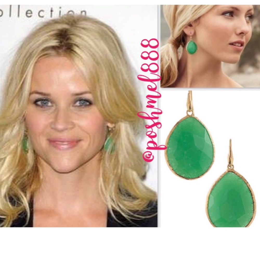 :: Stella & Dot |🍀⚜️Jade Green + Gold Serenity Glass Drop Earrings Retir… - Picture 4 of 7